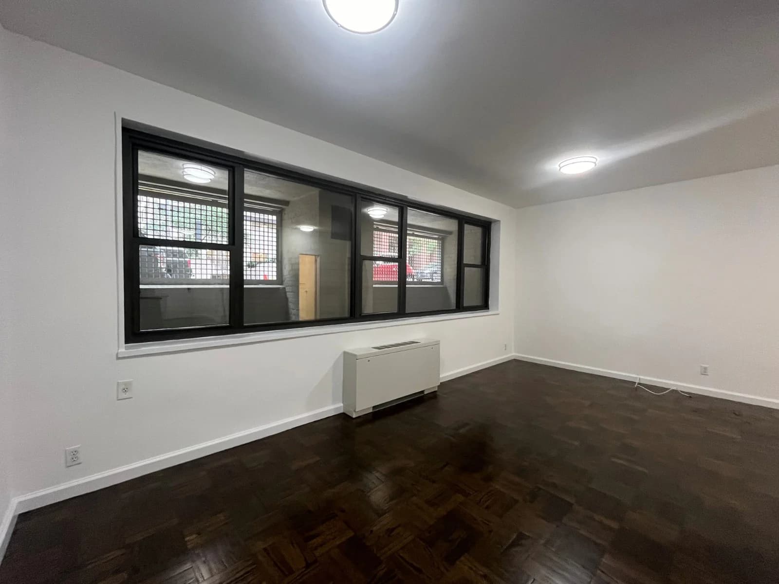 1 bed apartment at 405 East 56th Street, Unit 1A, Midtown East, photo 3 of 7