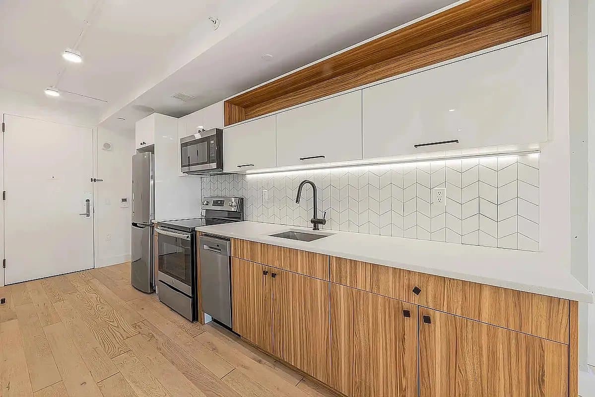 2 bed apartment at 60 West 125th Street, Unit 405, Harlem, photo 4 of 7