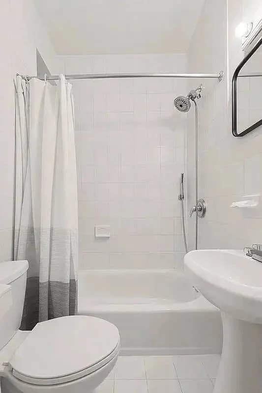 2 bed apartment at 518 East 83rd Street, Unit 1K, Upper East Side, photo 6 of 9