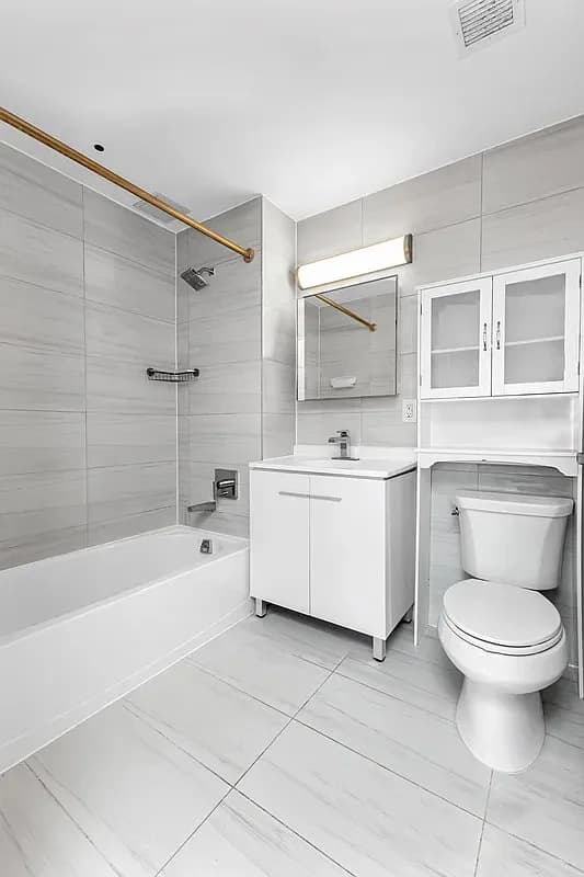 1 bed apartment at 91-09 Roosevelt Avenue, Unit 713, Jackson Heights, photo 4 of 10