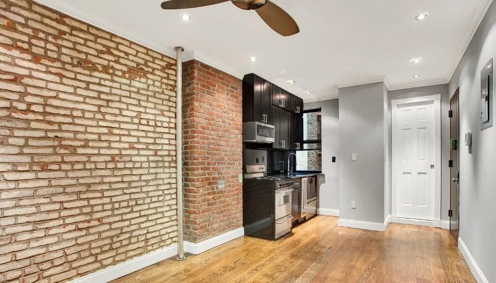 2 bed apartment at 436 West 52nd Street, Unit 6C, Hell's Kitchen, photo 6 of 10