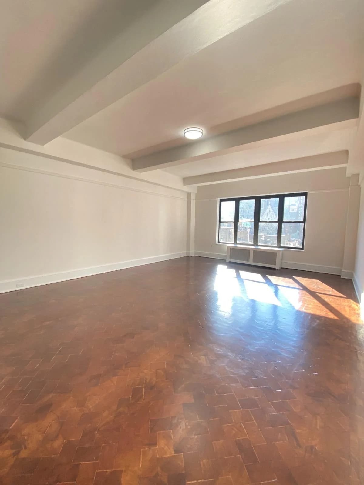 Studio apartment at 160 W 73rd St, Unit 10A, Upper West Side, photo 2 of 8