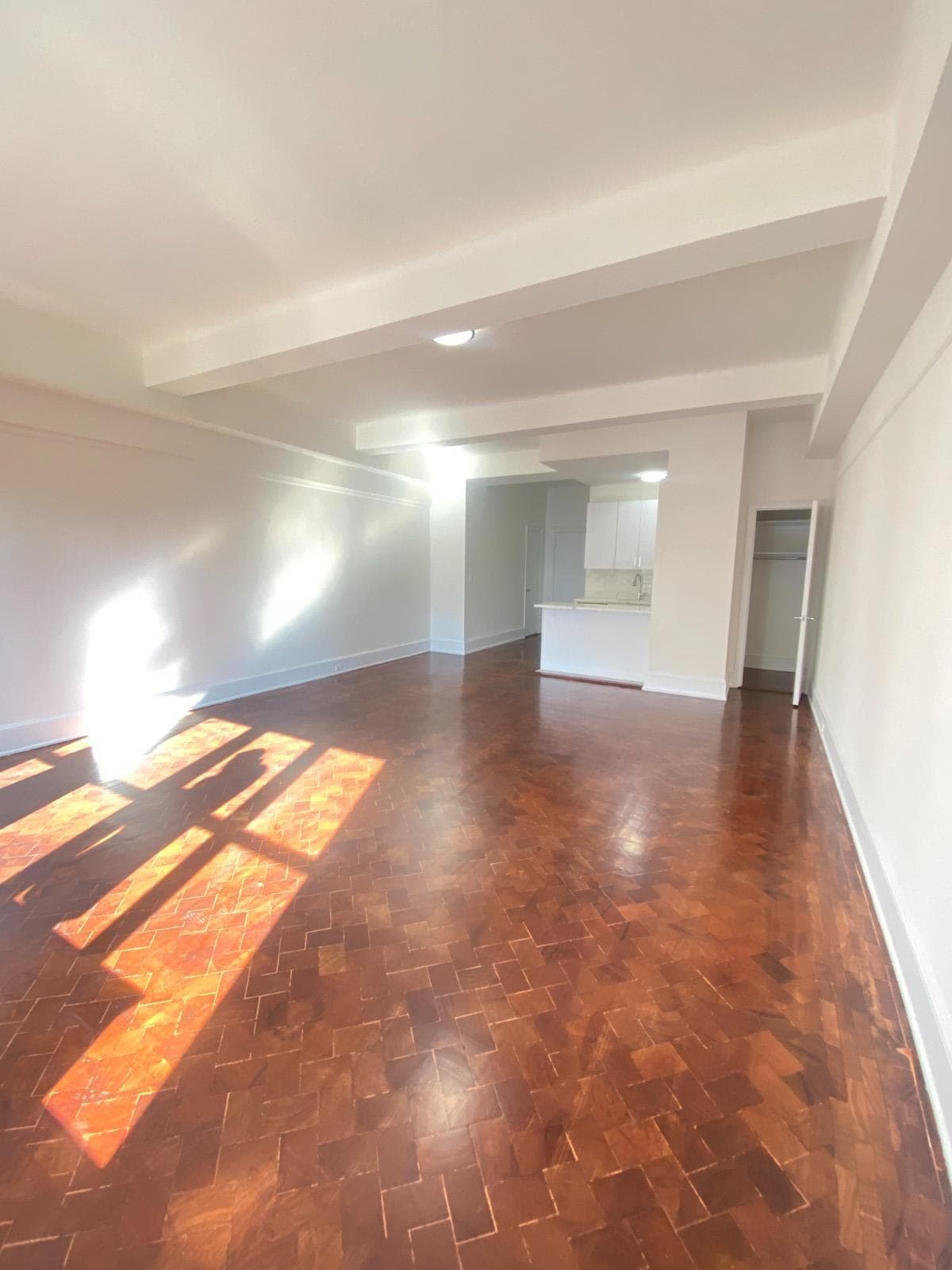 Studio apartment at 160 W 73rd St, Unit 10A, Upper West Side, photo 1 of 8