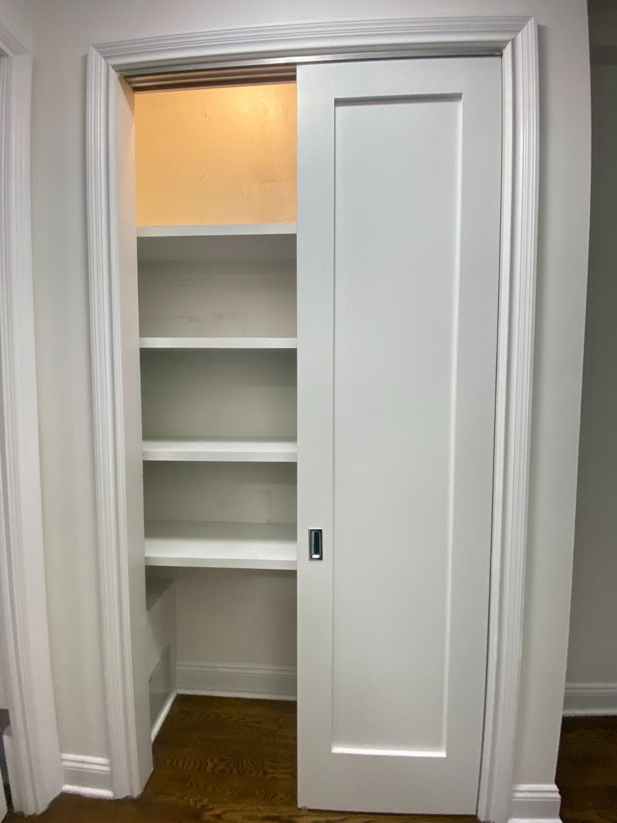 1 bed apartment at 200 West 58th Street, Unit 8D, Midtown West, photo 7 of 7