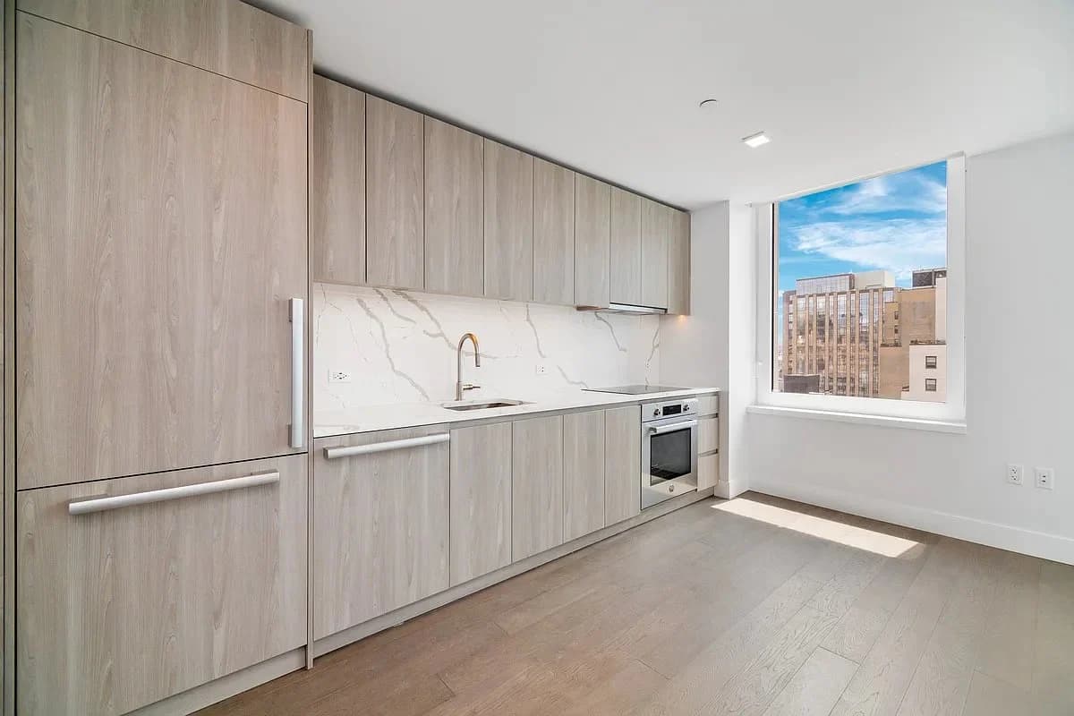 2 bed apartment at 200 East 23rd Street, Unit 14G, Kips Bay, photo 3 of 9