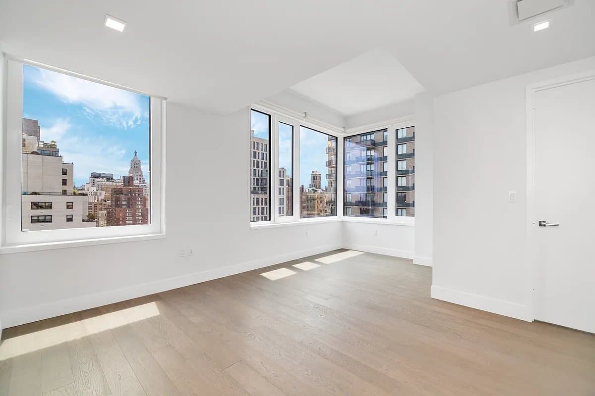 2 bed apartment at 200 East 23rd Street, Unit 14G, Kips Bay, photo 7 of 9