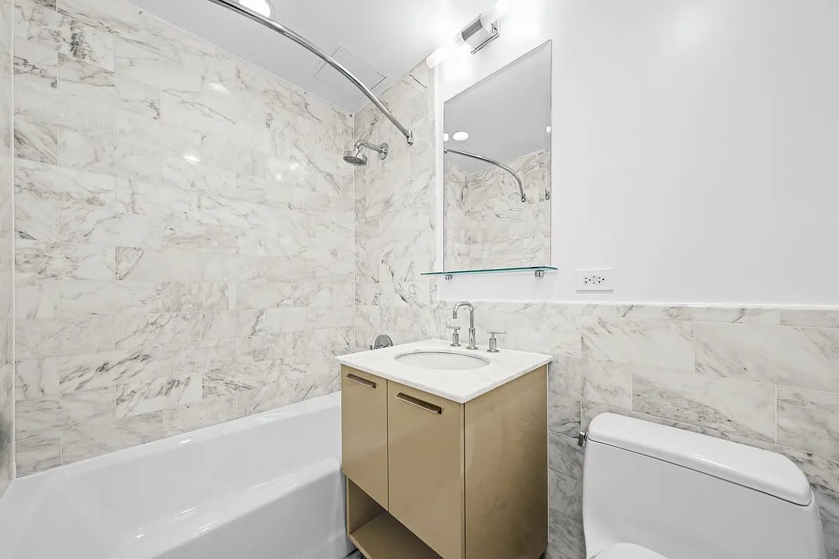 1 bed apartment at 49 East 34th Street, Unit 15B, Murray Hill, photo 4 of 7