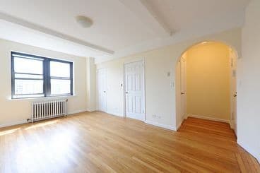 Studio apartment at 850 Amsterdam Ave, Unit 6D, Upper West Side, photo 2 of 6