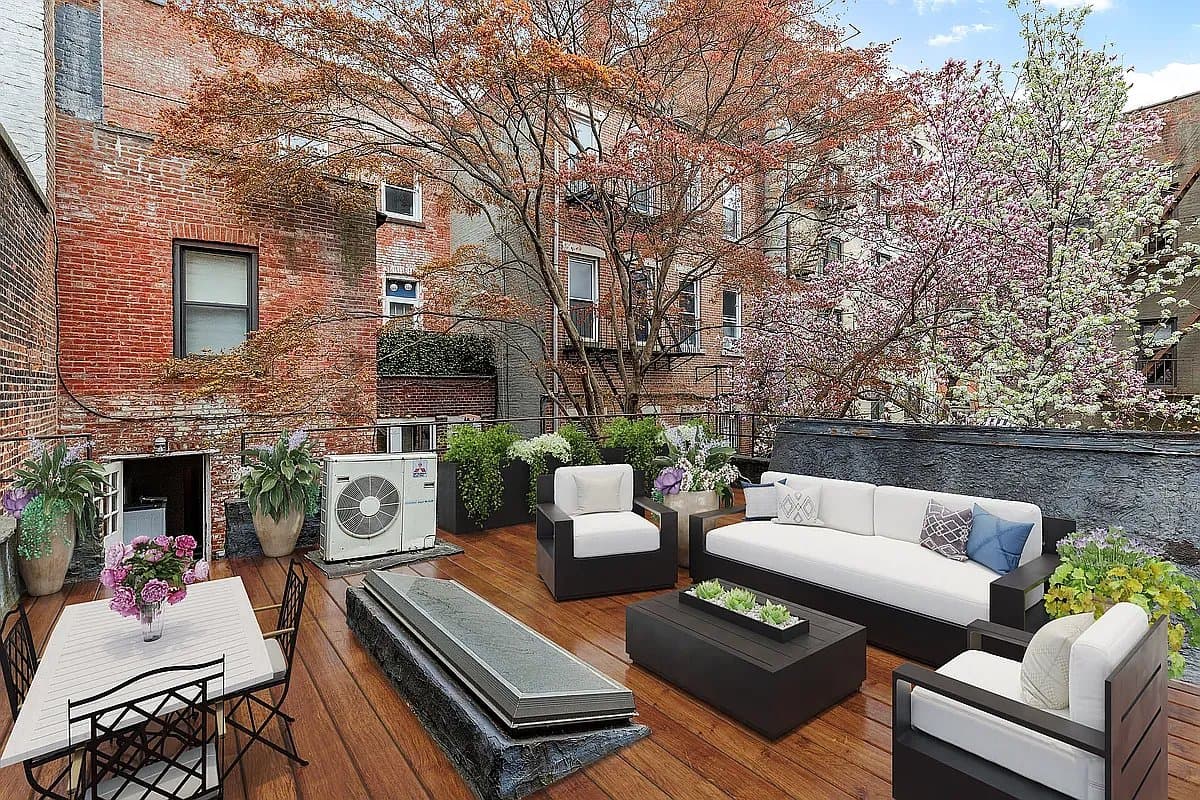 2 bed apartment at 198 Sixth Avenue, Unit 2, SoHo, photo 1 of 6