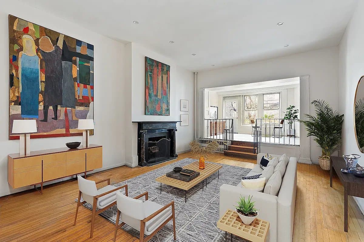 2 bed apartment at 198 Sixth Avenue, Unit 2, SoHo, photo 2 of 6