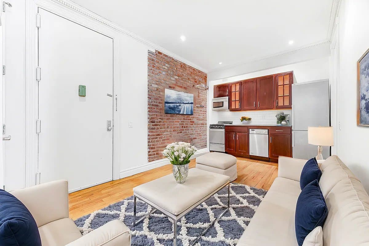 45 Orchard Street, photo 3