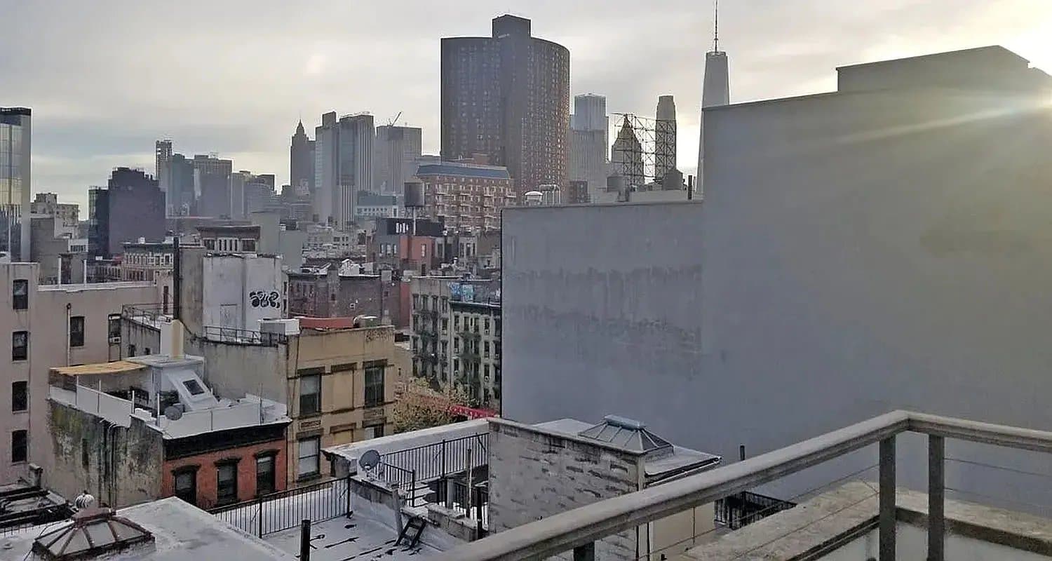 3 bed apartment at 45 Orchard Street, Unit 3A, Chinatown, photo 6 of 6