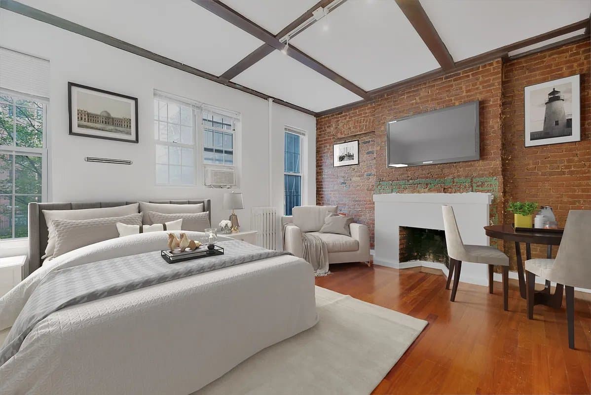 Studio apartment at 220 Sullivan Street, Unit 5H, Greenwich Village, photo 1 of 7