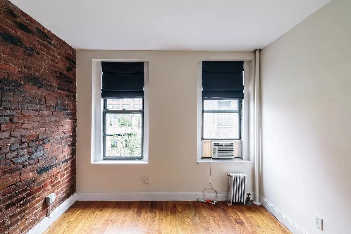 2 bed apartment at 141 West 10th Street, Unit 21, West Village, photo 5 of 11