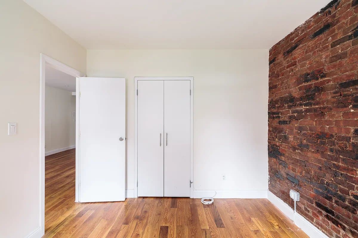 2 bed apartment at 141 West 10th Street, Unit 21, West Village, photo 8 of 11