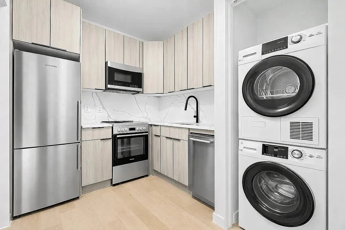 184 Bleecker Street, photo 3