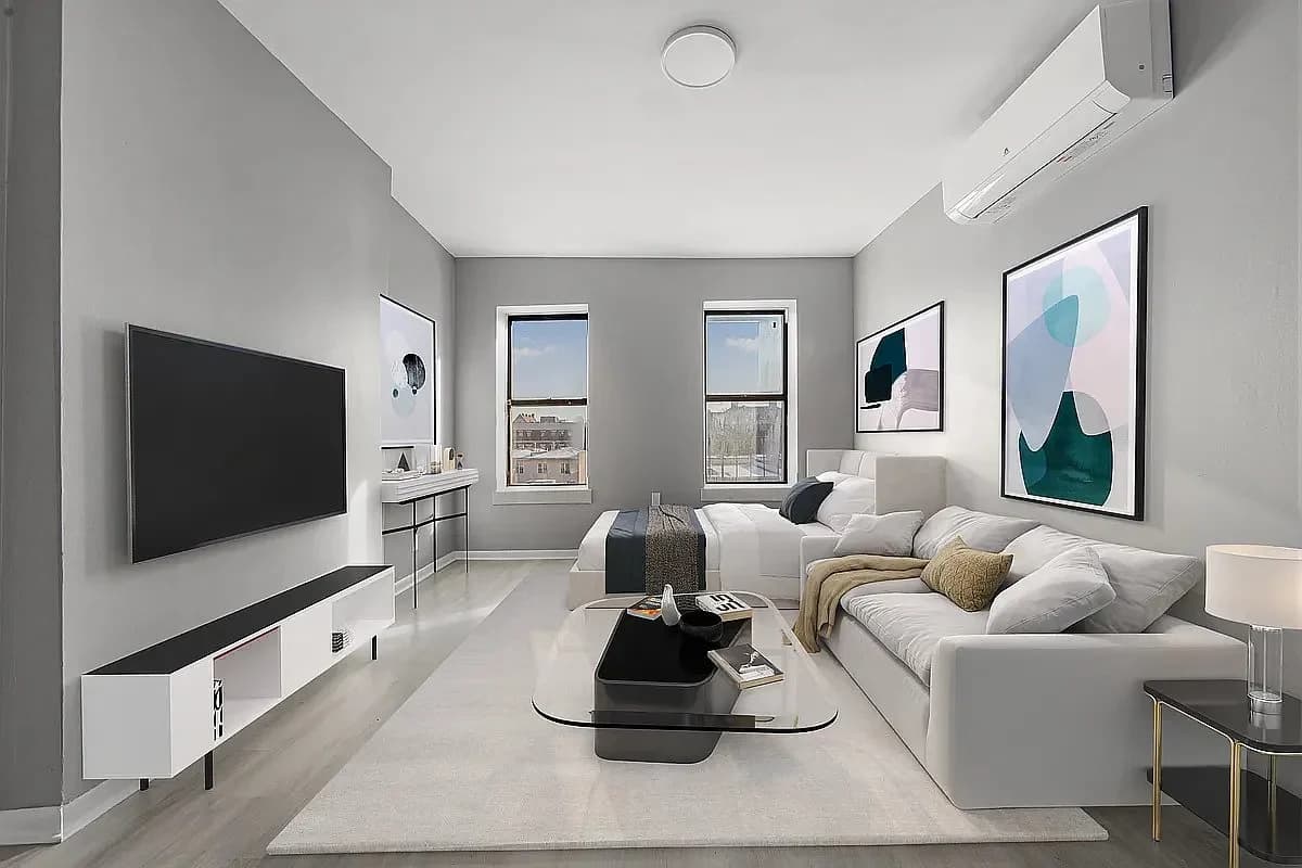 Studio apartment at 901 Dekalb Avenue, Unit 2, Bedford Stuyvesant, photo 1 of 4