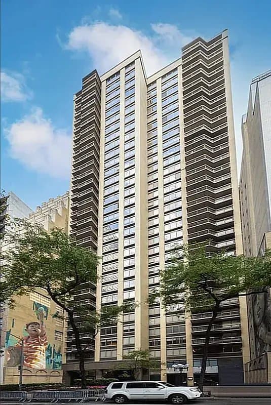 Studio apartment at 245 East 44th Street, Unit 6F, Midtown East, photo 5 of 7