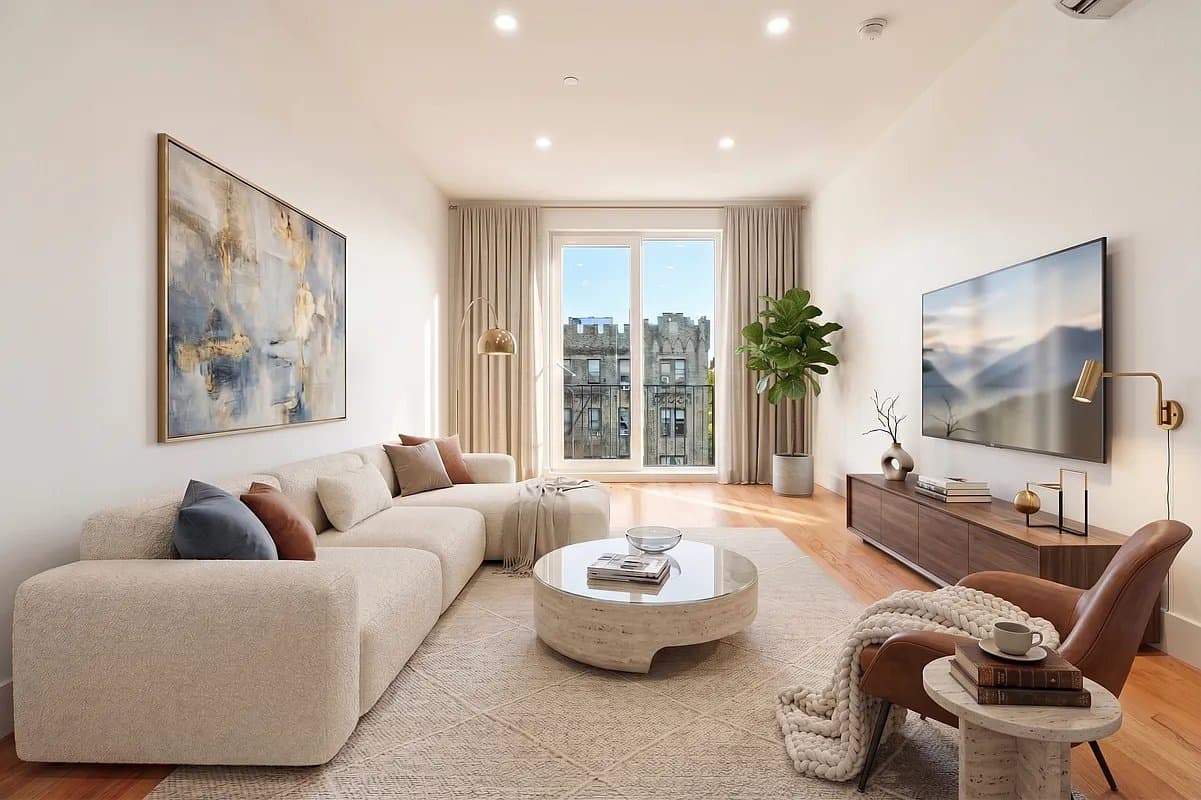 271 East 28th Street