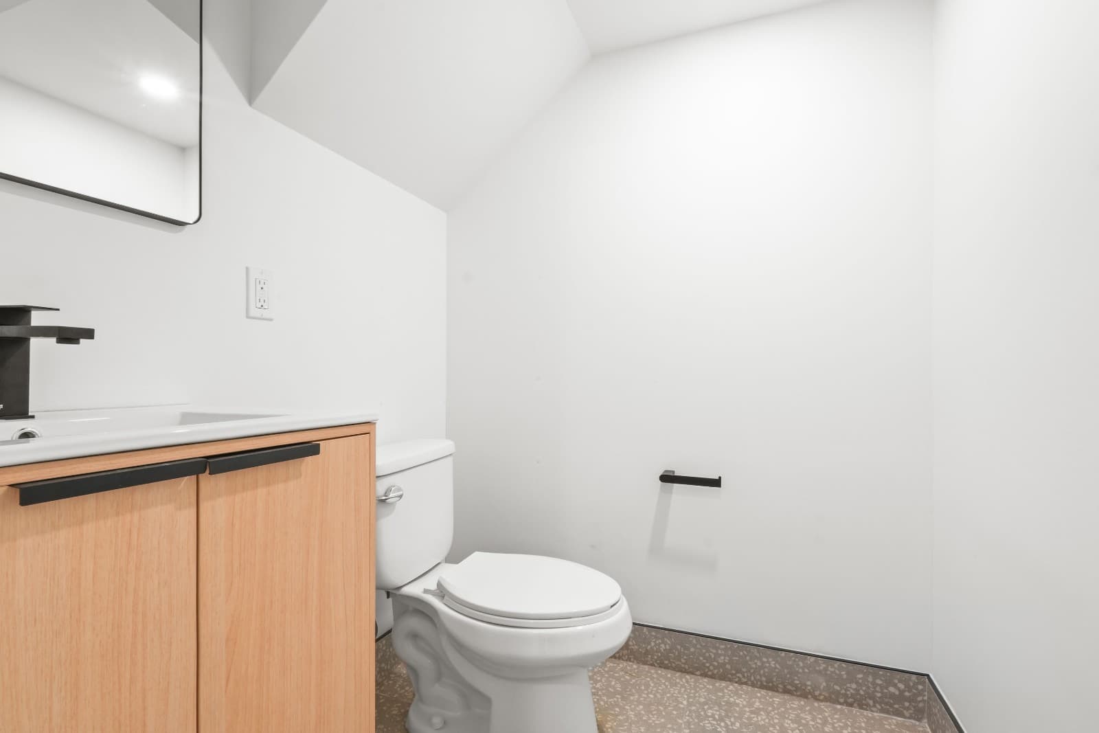 2 bed apartment at 271 East 28th Street, Unit 4R, Flatbush, photo 9 of 15