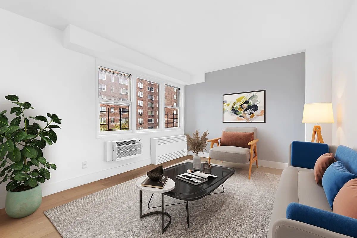 Studio apartment at 2300 Fifth Avenue, Unit 11K, Harlem, photo 2 of 4
