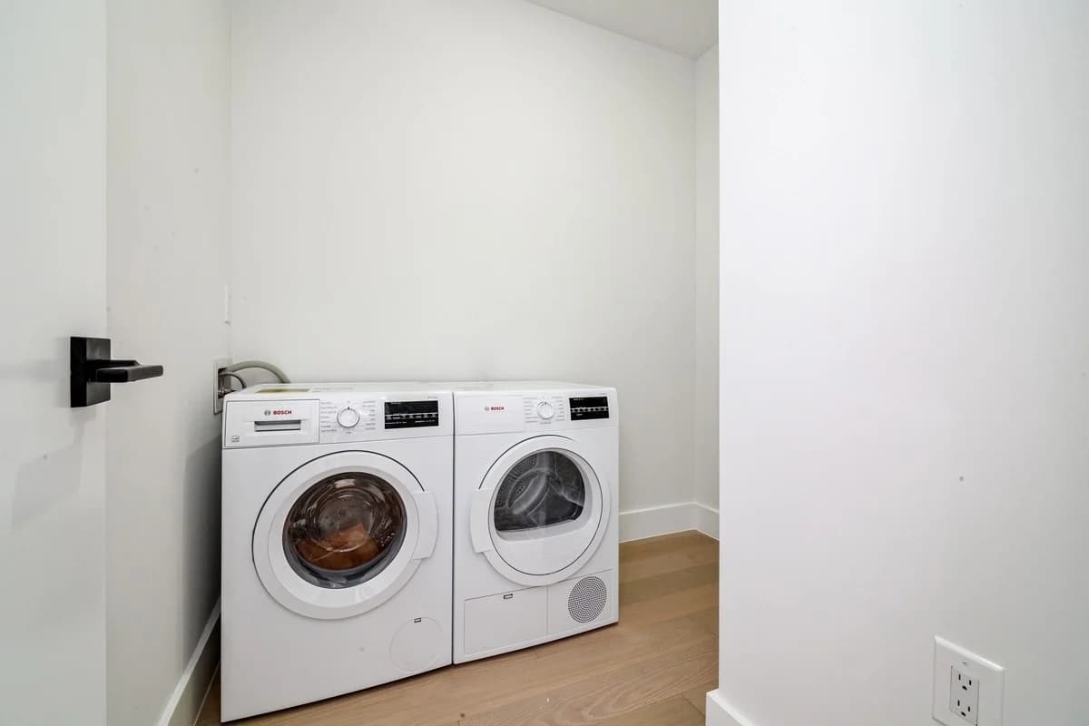3 bed apartment at 237 West 72nd Street, Unit 5, Upper West Side, photo 7 of 8