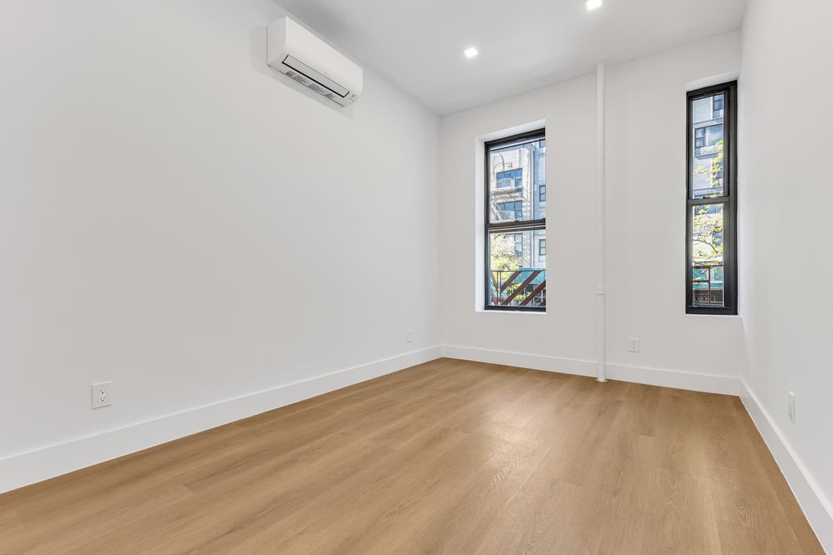 3 bed apartment at 425 West 57th Street, Unit 2H, Hell's Kitchen, photo 6 of 10