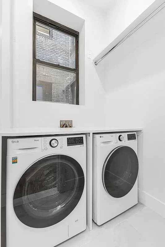 3 bed apartment at 425 West 57th Street, Unit 2H, Hell's Kitchen, photo 10 of 10