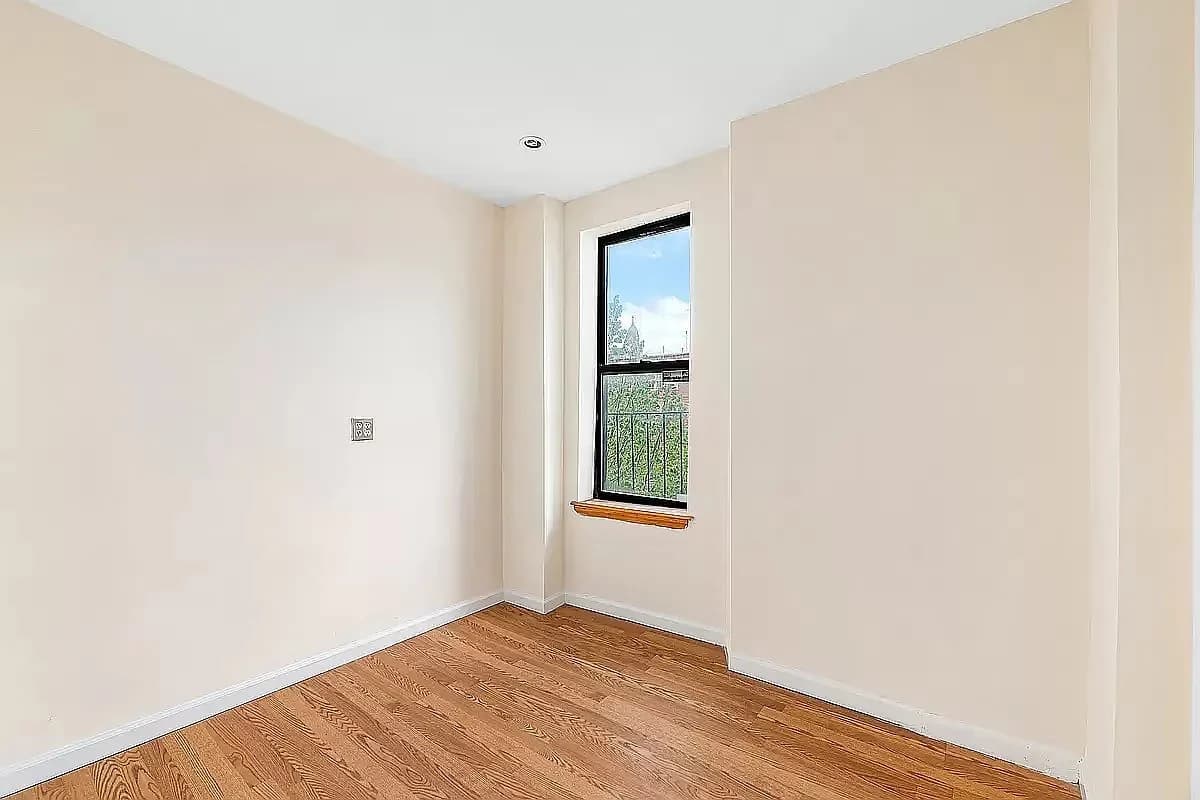 1 bed apartment at 619 East 5th Street, Unit 24, East Village, photo 2 of 6