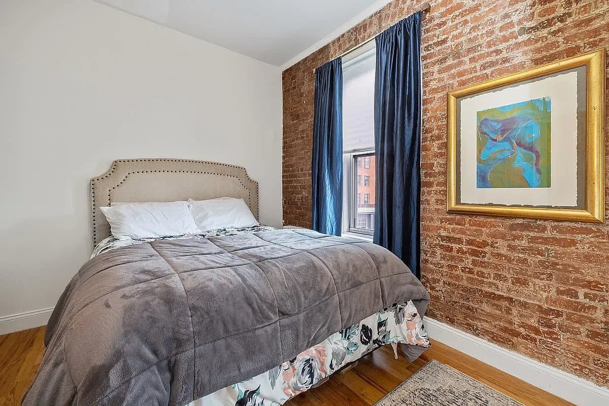 1 bed apartment at 240 Sullivan Street, Unit 22, Greenwich Village, photo 3 of 4