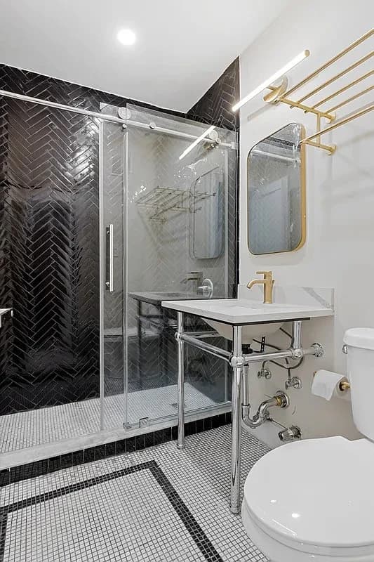 2 bed apartment at 138 East 38th Street, Unit 7A, Murray Hill, photo 5 of 8