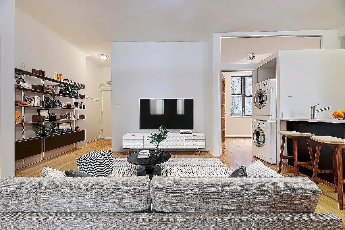 4 bed apartment at 231 East 14th Street, Unit 4R, East Village, photo 2 of 6