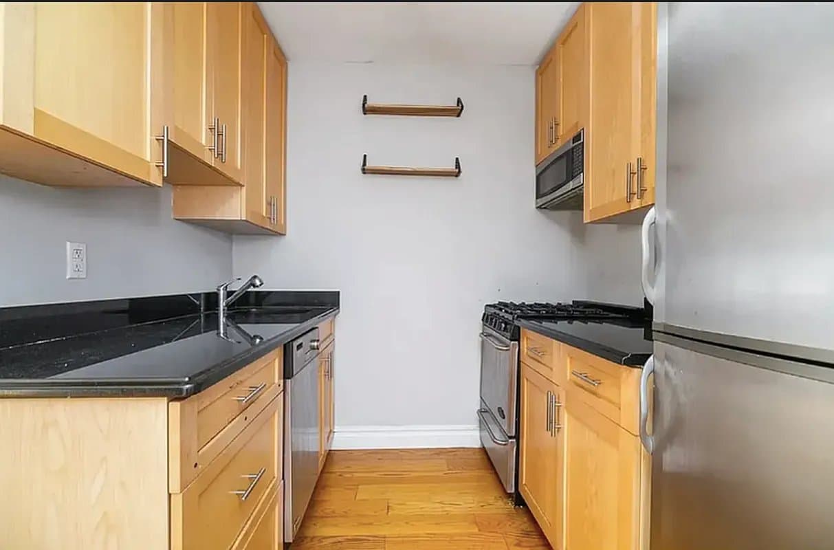 2 bed apartment at 230 East 32nd Street, Unit 3A, Kips Bay, photo 4 of 4