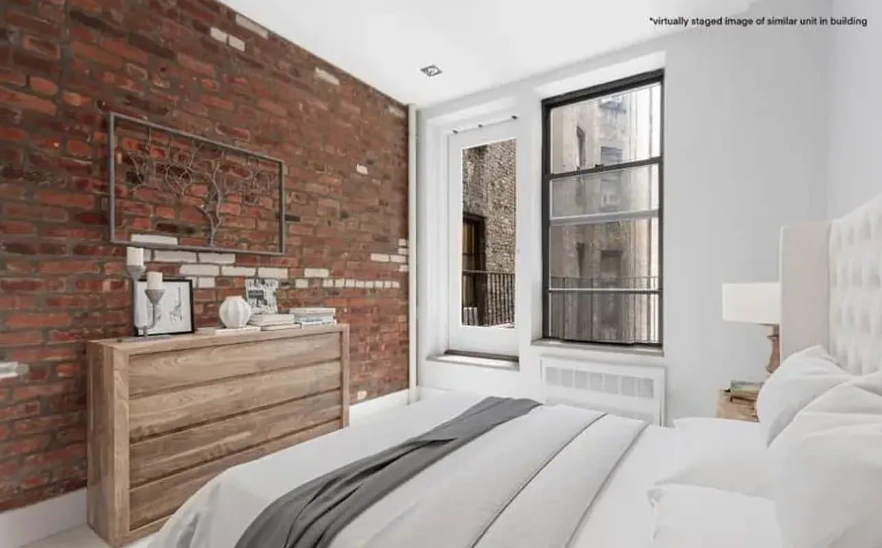 4 bed apartment at 127 East 7th Street, Unit 1W, East Village, photo 1 of 8