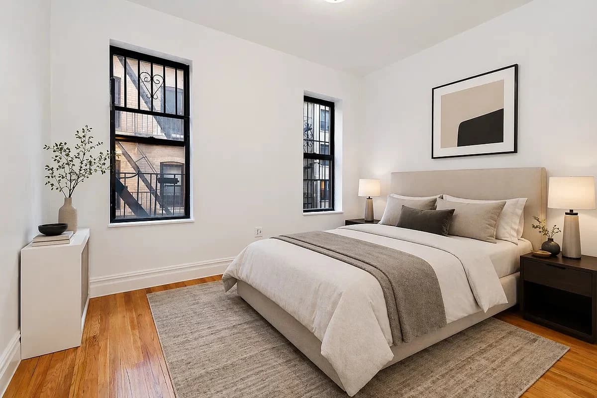 3 bed apartment at 160 Waverly Place, Unit 10, West Village, photo 3 of 4