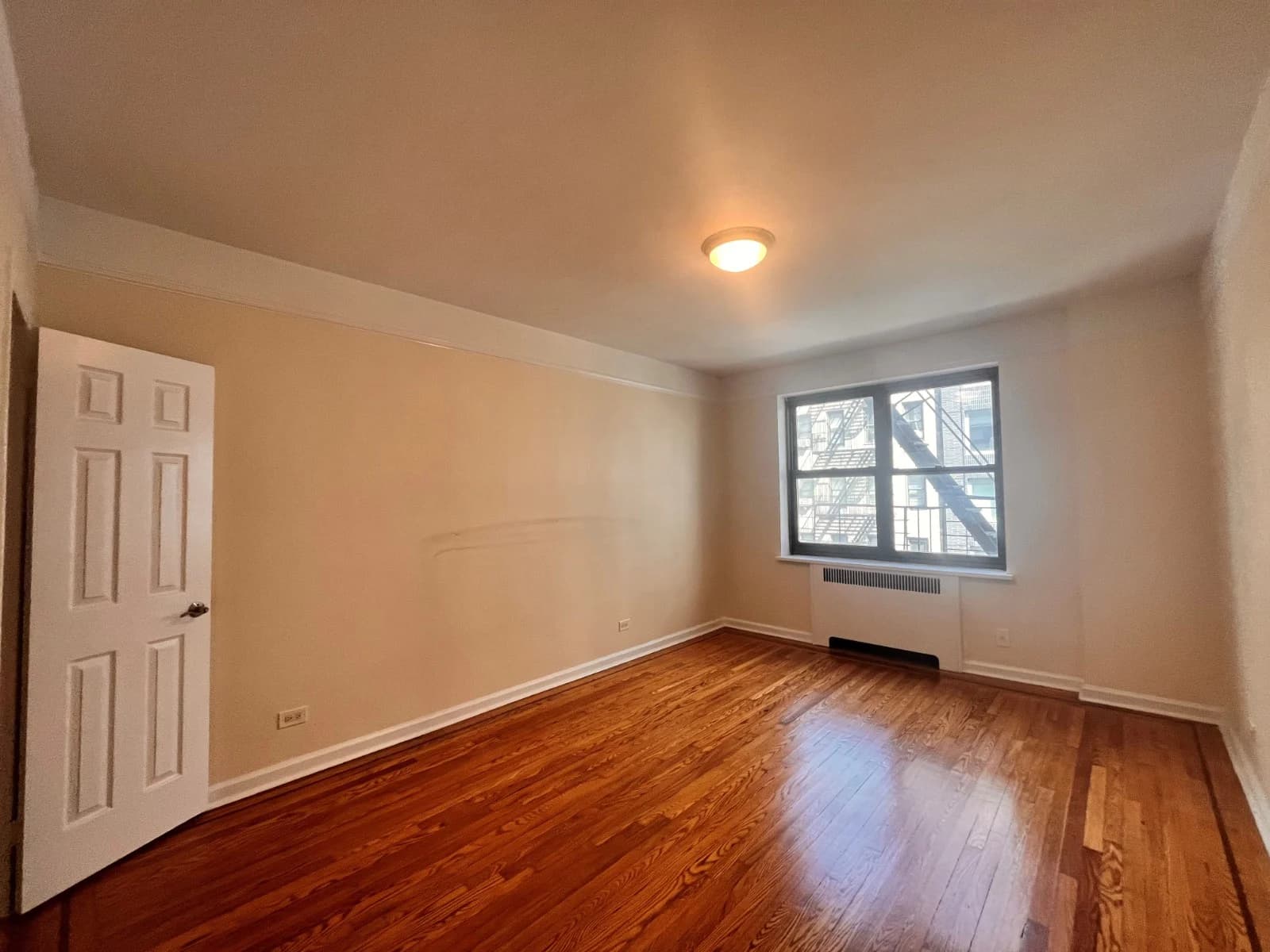 Studio apartment at 124 East 24th Street, Unit 1J, NoMad, photo 2 of 7