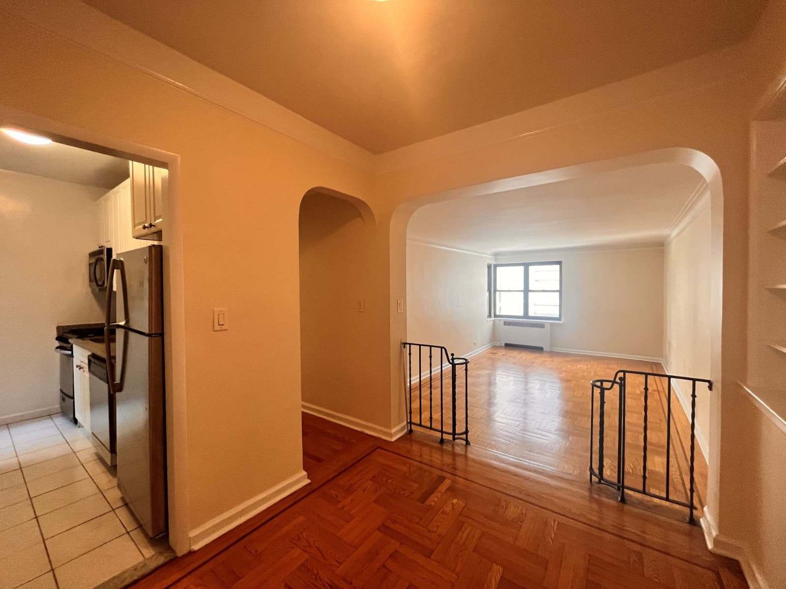 Studio apartment at 124 East 24th Street, Unit 1J, NoMad, photo 4 of 7