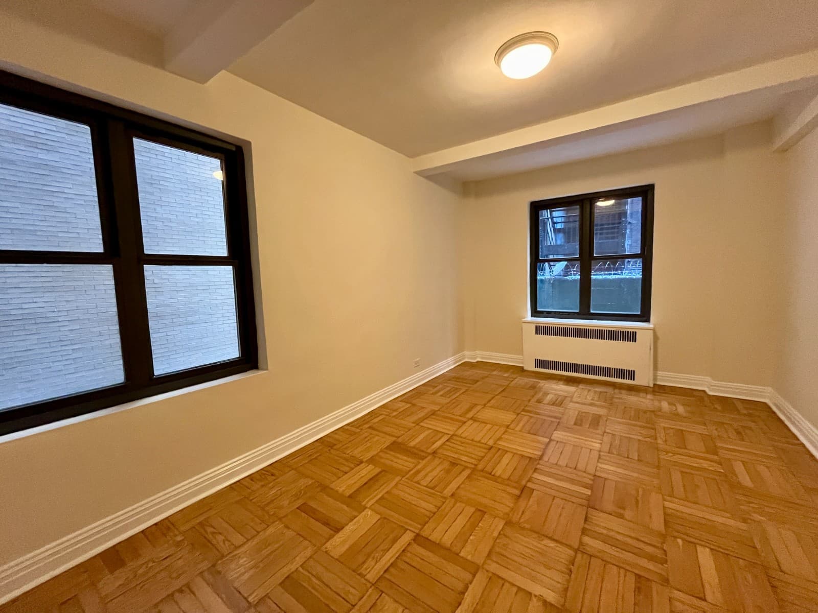 1 bed apartment at 141 E 56th St, Unit 3C, Midtown East, photo 4 of 8