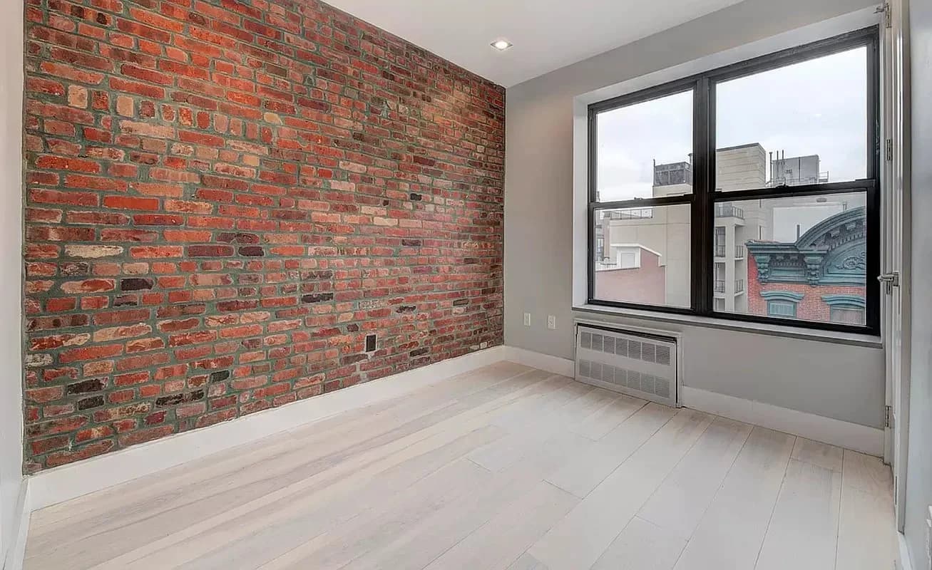 1 bed apartment at 161 Stanton Street, Unit 2E, Lower East Side, photo 2 of 4