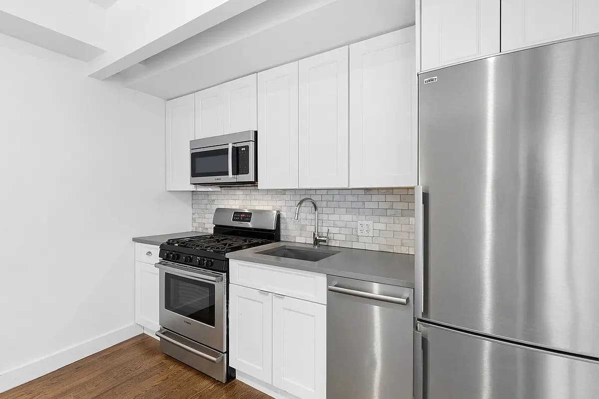1 bed apartment at 114 Ridge Street, Unit 6F, Lower East Side, photo 3 of 8