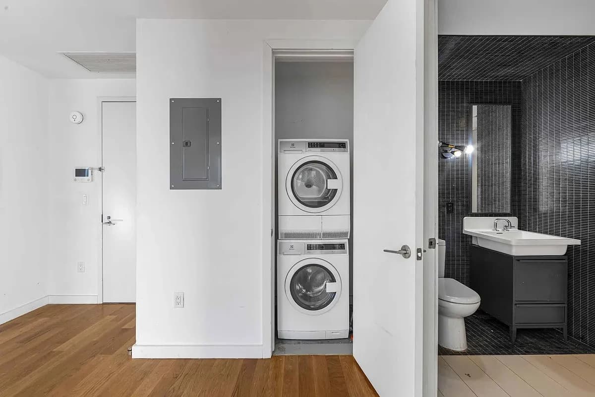 2 bed apartment at 123 Melrose Street, Unit 360, Bushwick, photo 4 of 8