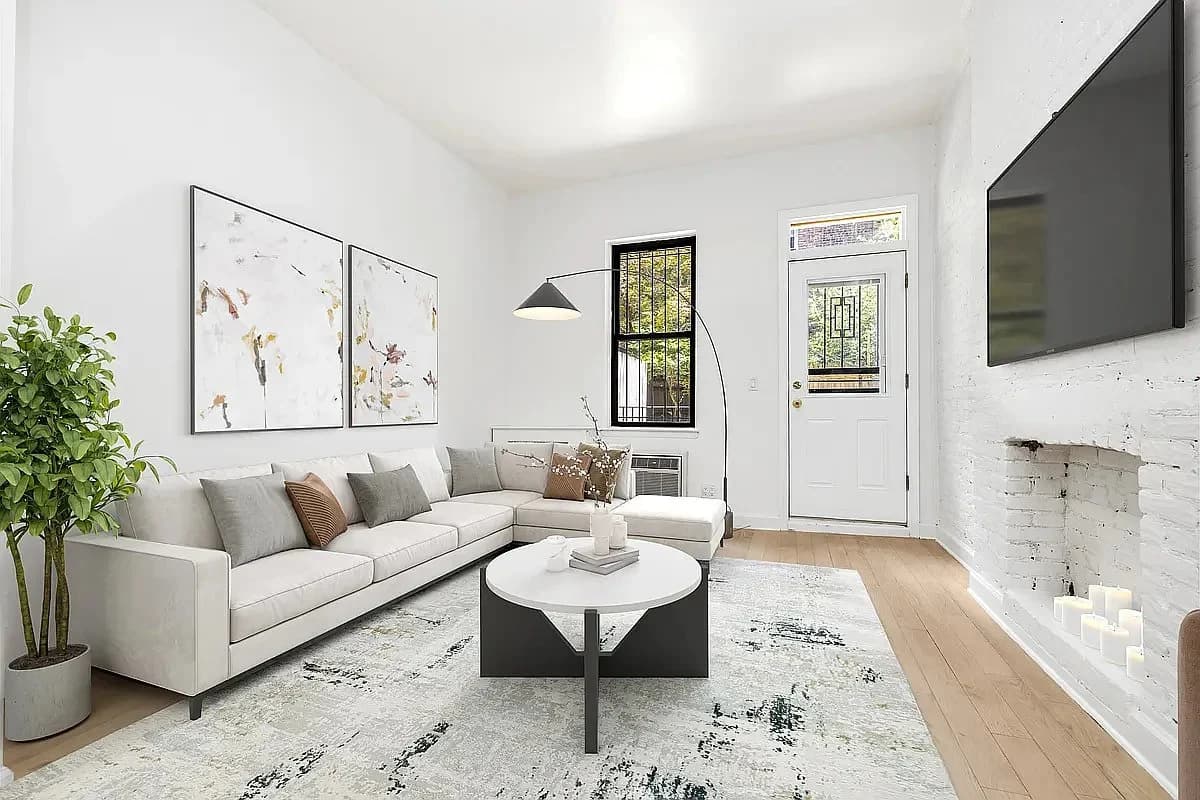 1 bed apartment at 227 West 20th Street, Unit 1C, Chelsea, photo 2 of 6