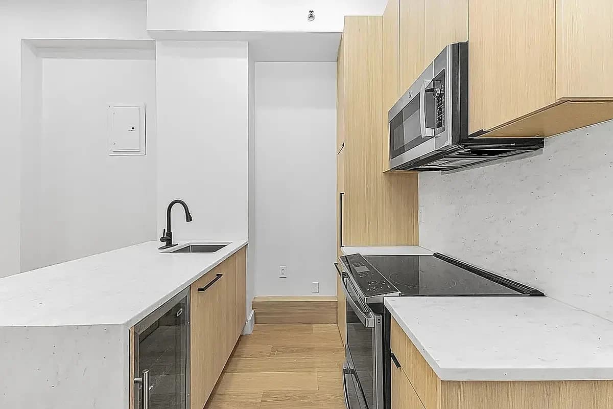 2 bed apartment at 19 Saint Mark's Place, Unit 3G, East Village, photo 3 of 6
