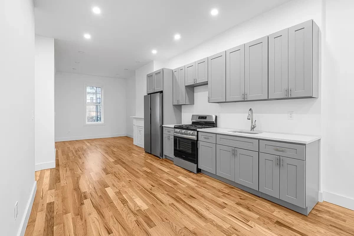 3 bed apartment at 1208 Saint Marks Avenue, Unit 2B, Crown Heights, photo 6 of 9