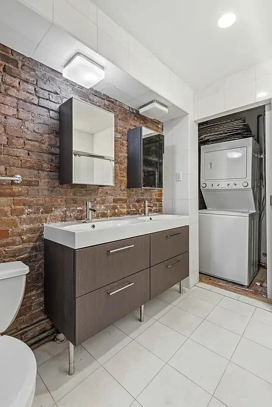 3 bed apartment at 535 Broadway, Unit 5A, SoHo, photo 11 of 12