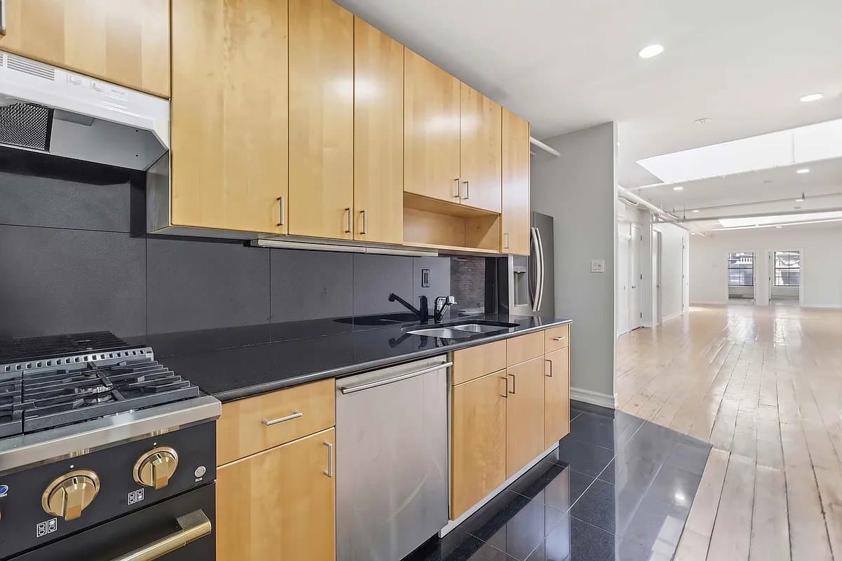 3 bed apartment at 535 Broadway, Unit 5A, SoHo, photo 9 of 12