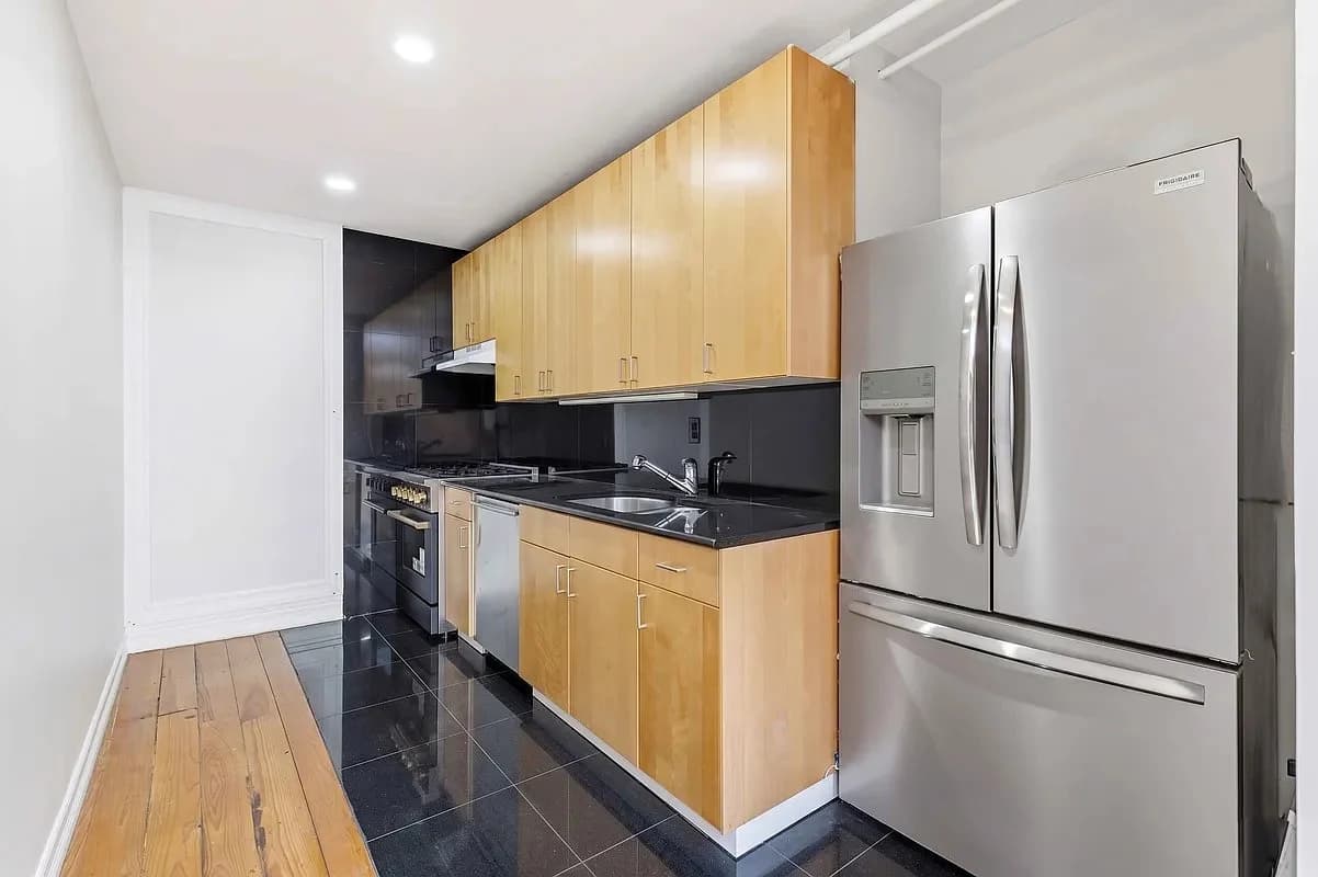 3 bed apartment at 535 Broadway, Unit 5A, SoHo, photo 6 of 12