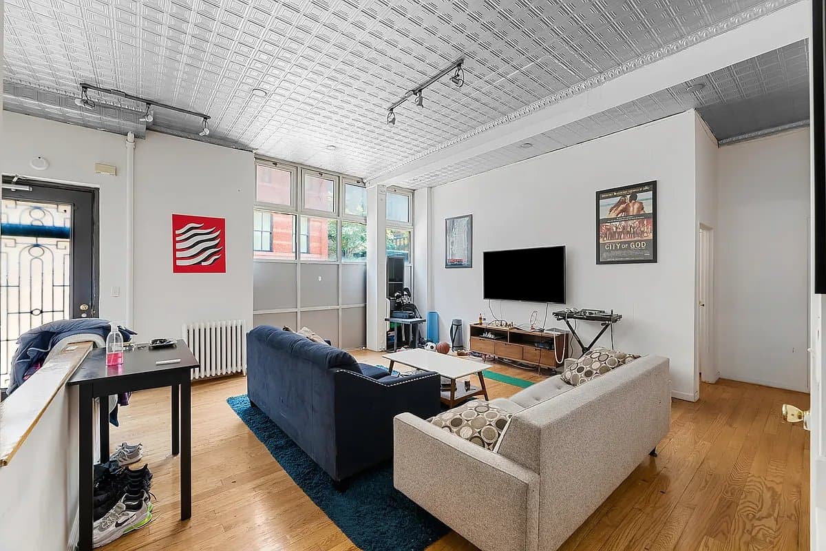 2 bed apartment at 220 Sullivan Street, Unit 1D, Greenwich Village, photo 2 of 6