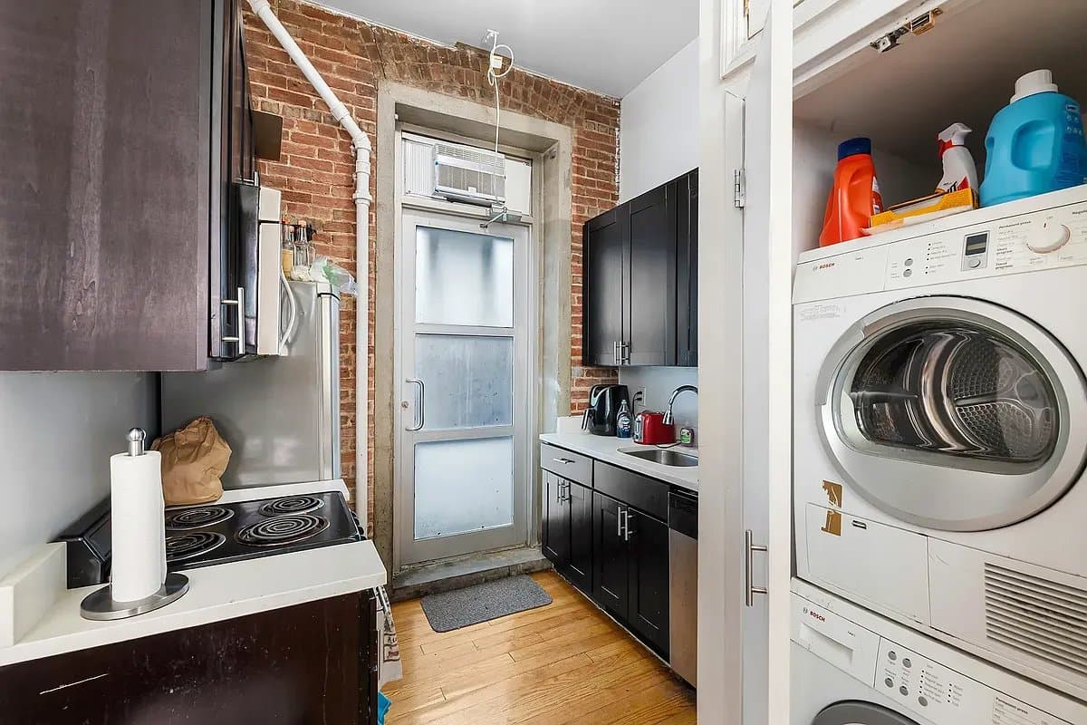 2 bed apartment at 220 Sullivan Street, Unit 1D, Greenwich Village, photo 4 of 6