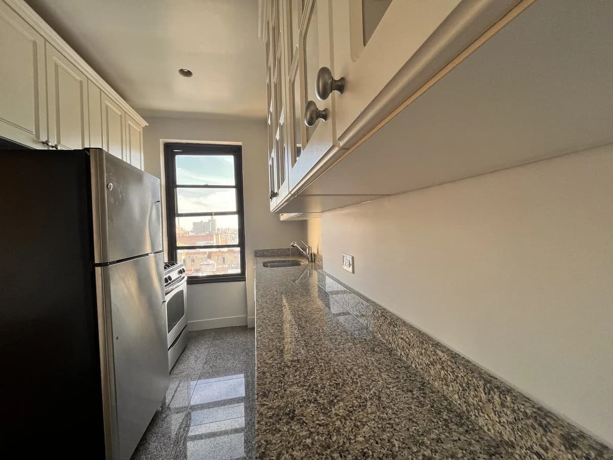 Studio apartment at 166 Second Avenue, Unit 10H, East Village, photo 3 of 5